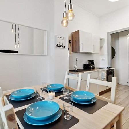 Sweet Central Tiny Apartment For 4 People Berlim Exterior foto