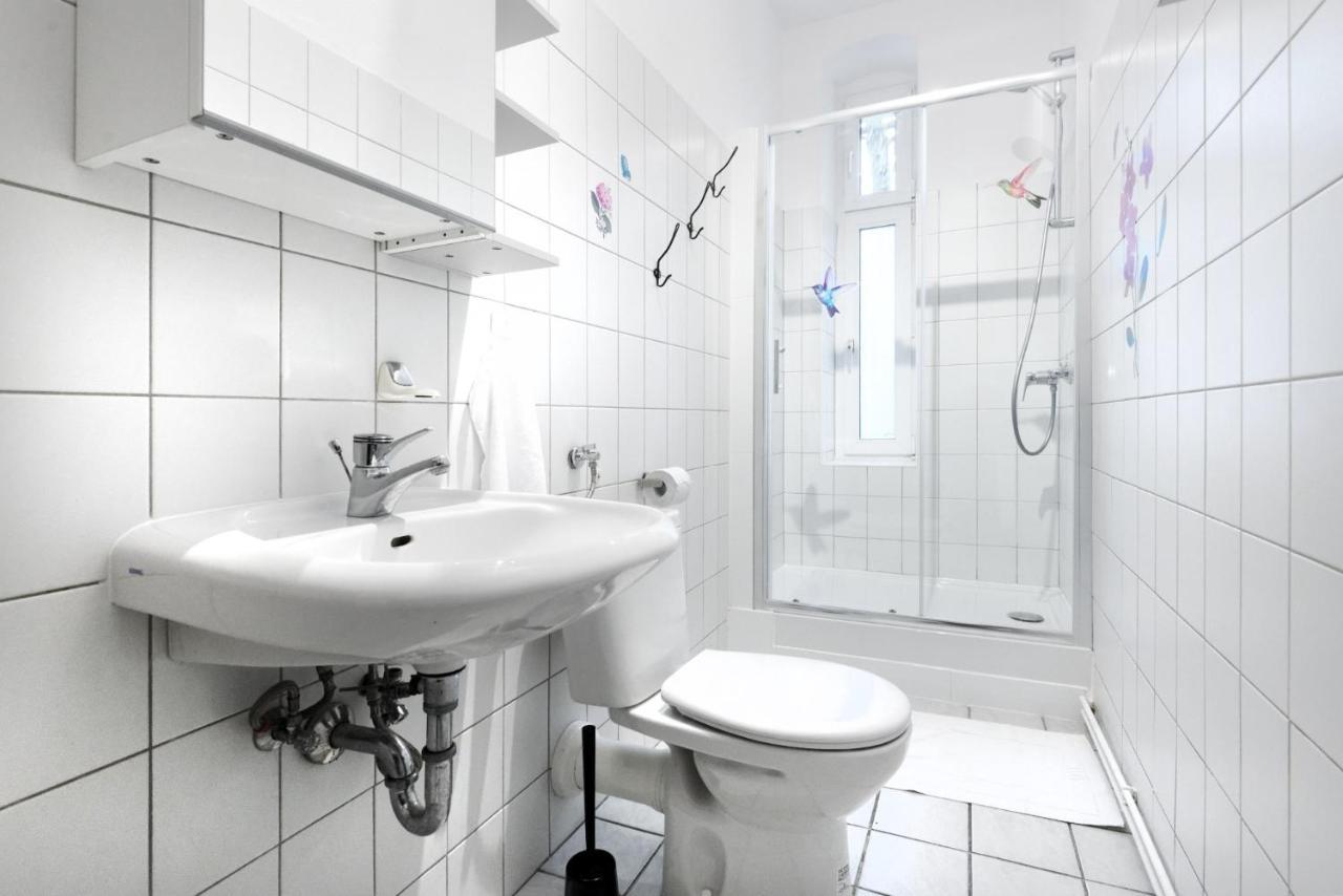 Sweet Central Tiny Apartment For 4 People Berlim Exterior foto